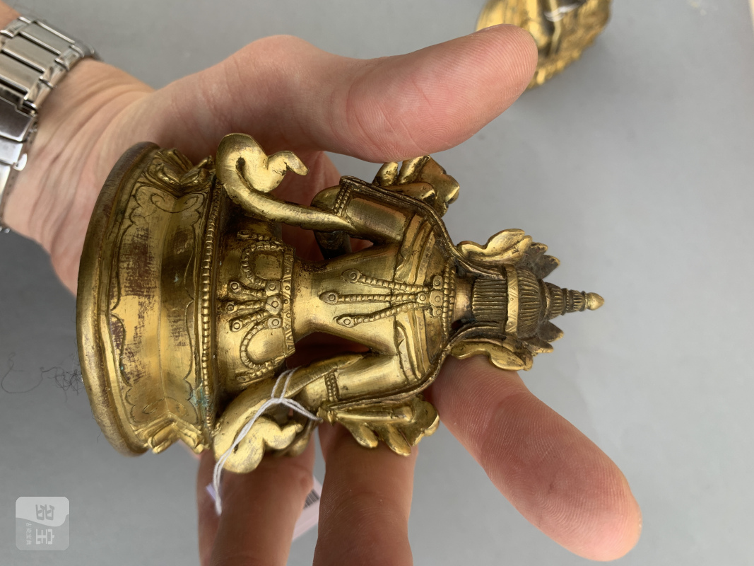 A GILT-BRONZE FIGURE OF SYAMATARA - 图8